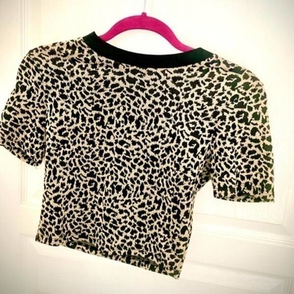 Lush leopard print knit crop top size small - Picture 1 of 4